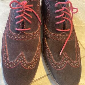 Cole Hahn Men's Suede Wing Tip Shoes 9 1/2 (Nike Air Soles)